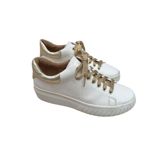 Sofft Women's Parkyn Sporty Casual Comfort Shoe White /Platino Size 8M - Picture 1 of 12